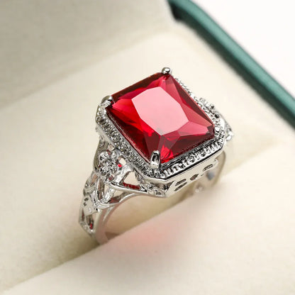 Anello nuziale da donna intagliato a fiori cavi
