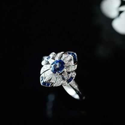 Anello di lusso da donna in zaffiro azzurro classico alla moda